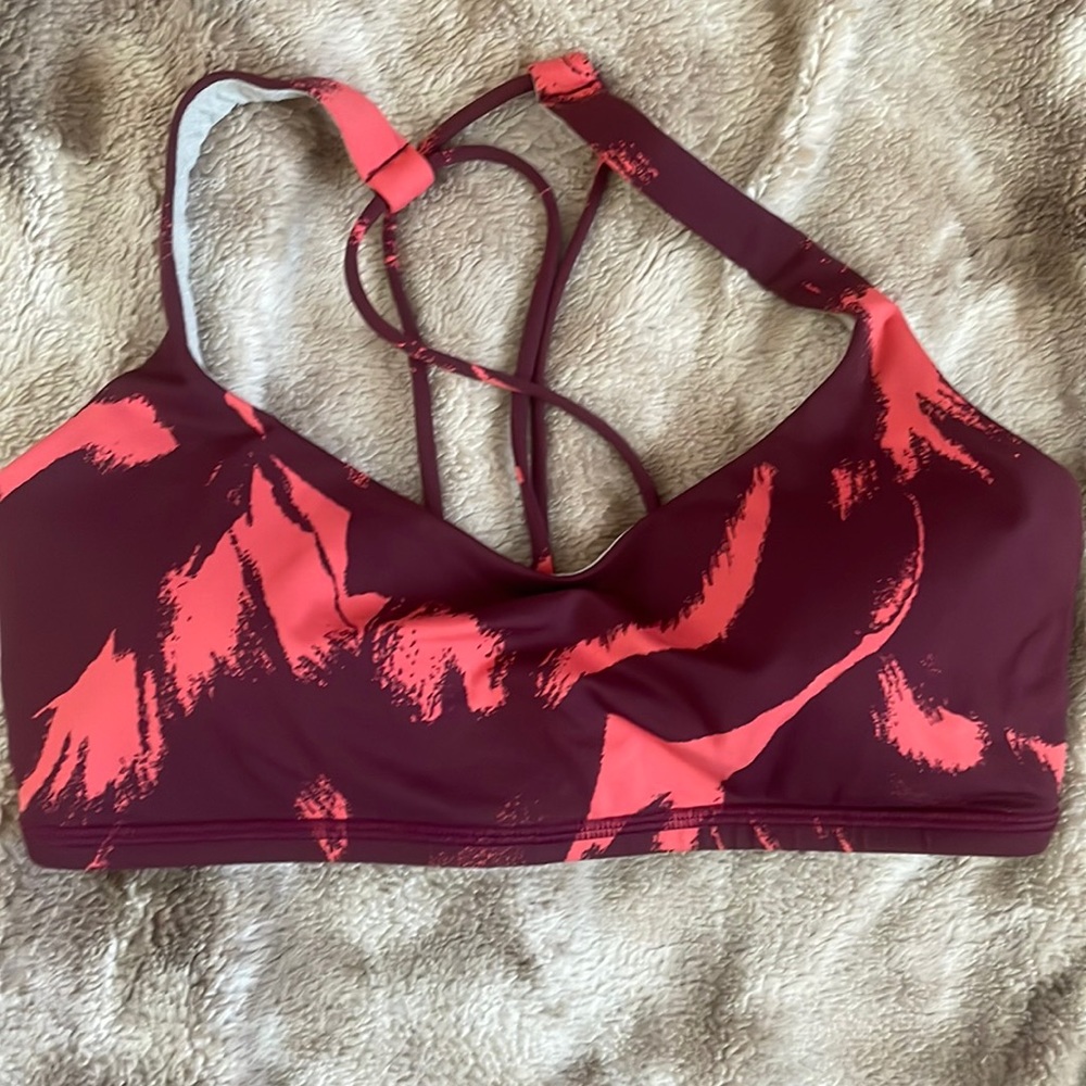 Lululemon Free to Be Bra